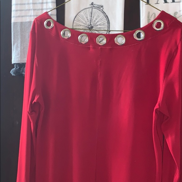 Red Tunic - Picture 2 of 2